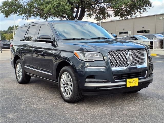 2024 Lincoln Navigator Premiere