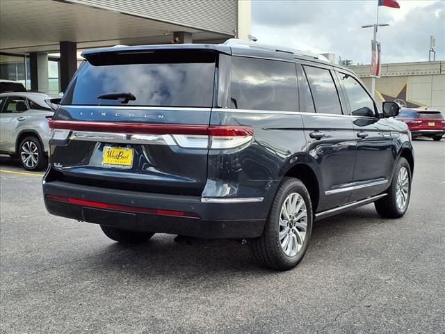 2024 Lincoln Navigator Premiere