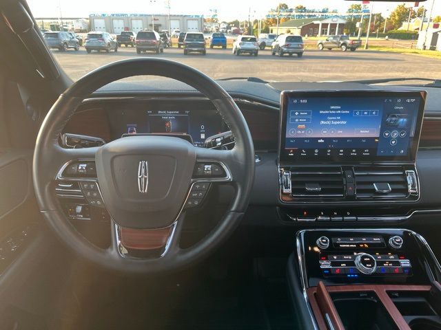 2024 Lincoln Navigator Premiere