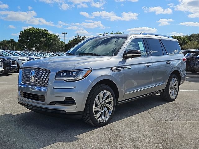 2024 Lincoln Navigator Premiere