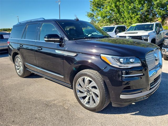 2024 Lincoln Navigator Premiere