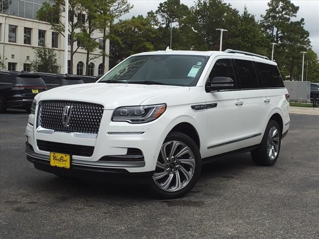 2024 Lincoln Navigator Premiere