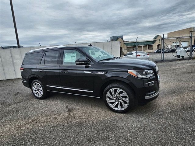 2024 Lincoln Navigator Premiere