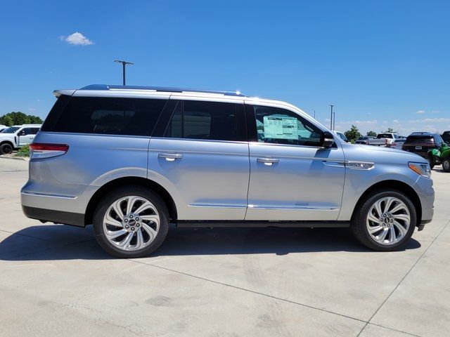 2024 Lincoln Navigator Premiere