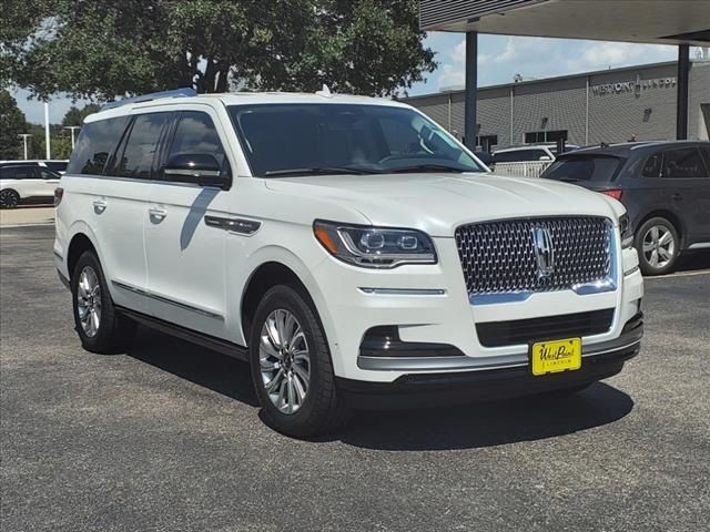 2024 Lincoln Navigator Premiere