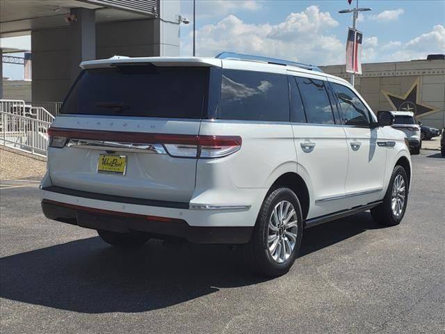 2024 Lincoln Navigator Premiere