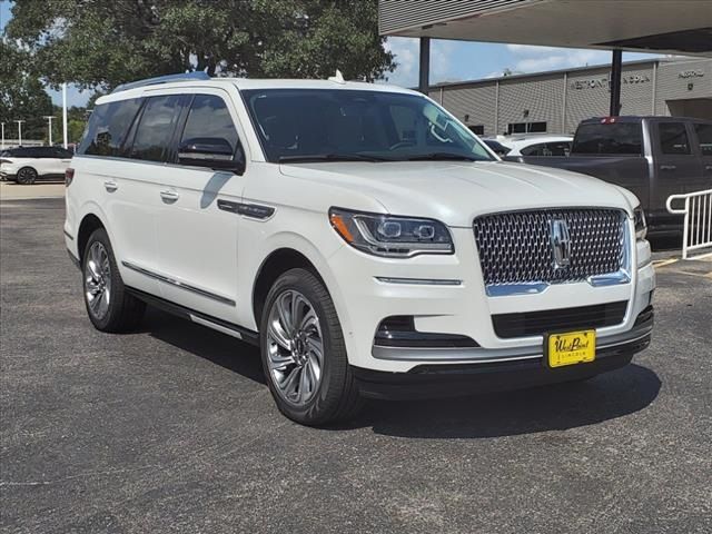 2024 Lincoln Navigator Premiere