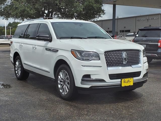 2024 Lincoln Navigator Premiere