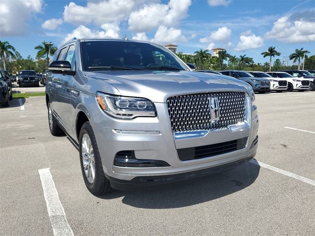 2024 Lincoln Navigator Premiere