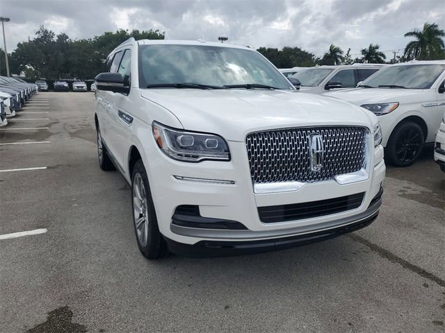 2024 Lincoln Navigator Premiere