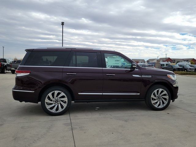 2024 Lincoln Navigator Premiere