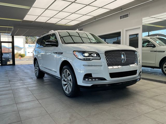 2024 Lincoln Navigator Premiere