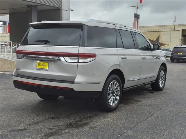 2024 Lincoln Navigator Premiere