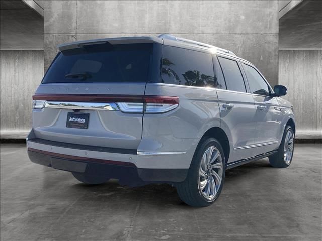 2024 Lincoln Navigator Premiere