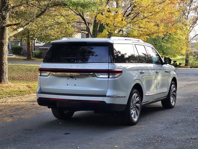 2024 Lincoln Navigator Premiere