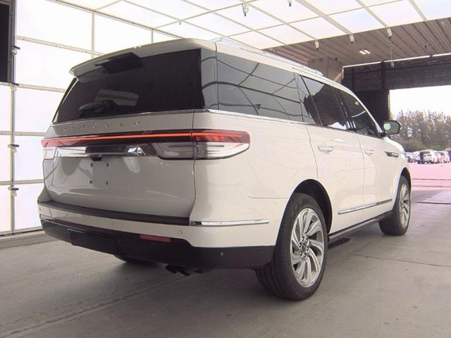 2024 Lincoln Navigator Premiere