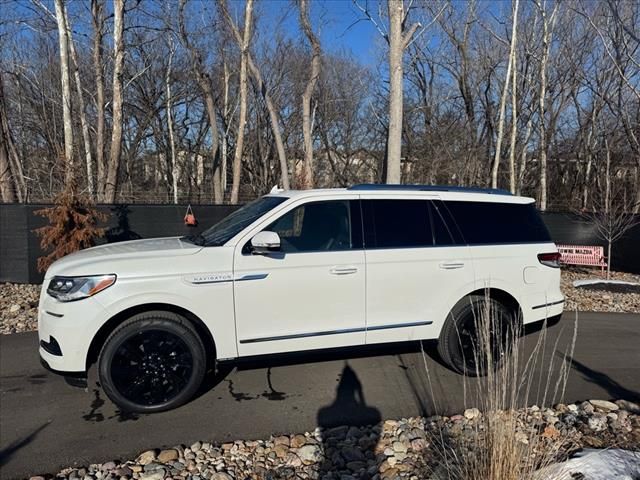 2024 Lincoln Navigator Reserve