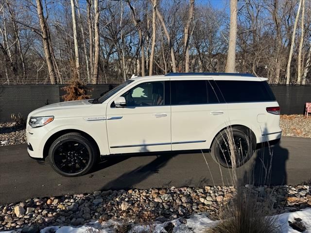 2024 Lincoln Navigator Reserve