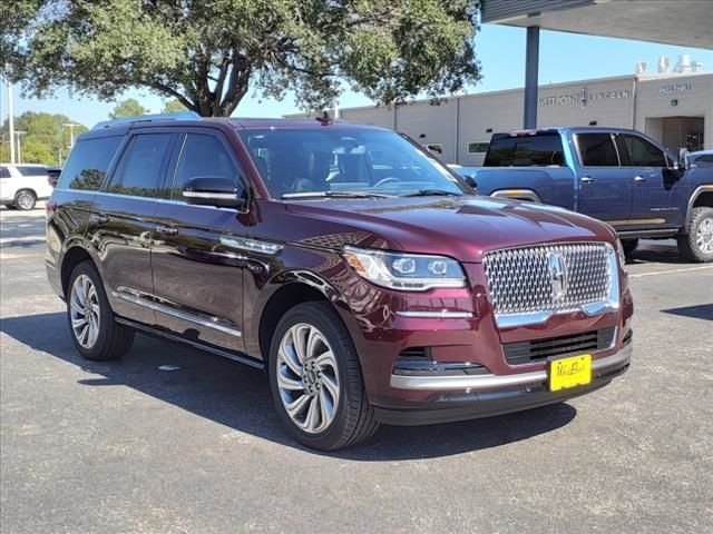 2024 Lincoln Navigator Reserve