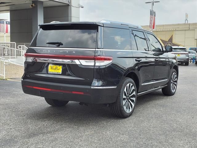 2024 Lincoln Navigator Reserve