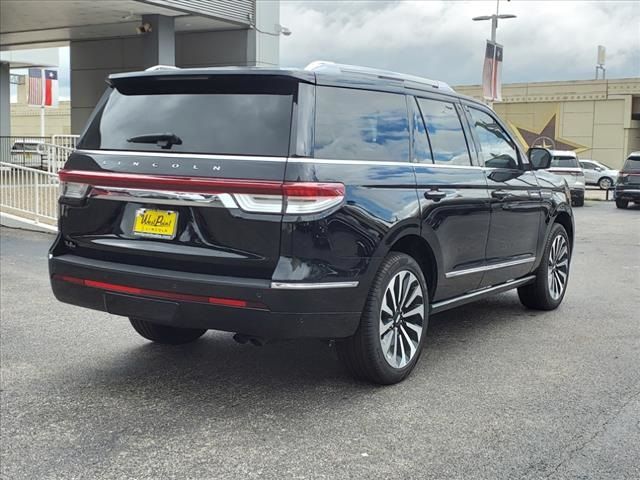 2024 Lincoln Navigator Reserve