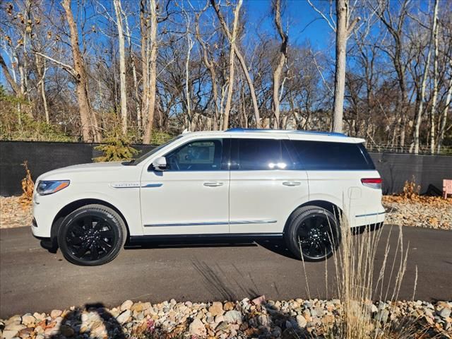 2024 Lincoln Navigator Reserve