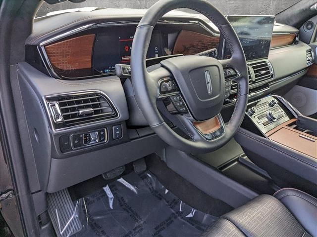 2024 Lincoln Navigator L Black Label