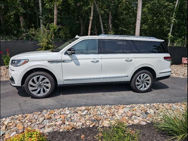 2024 Lincoln Navigator L Reserve