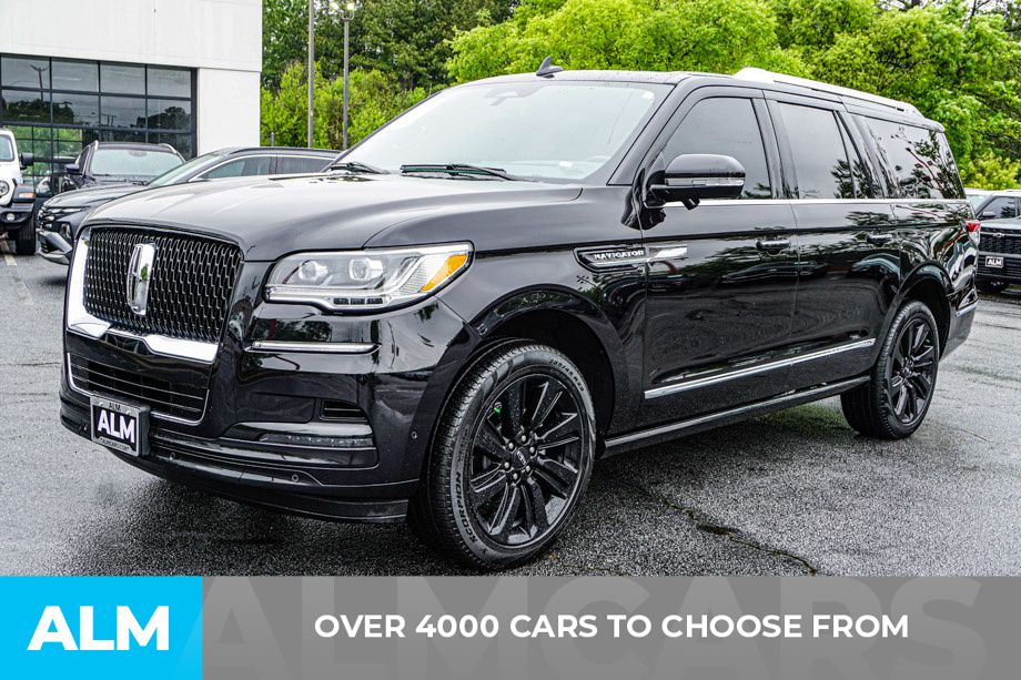 2024-Lincoln-Navigator_L-