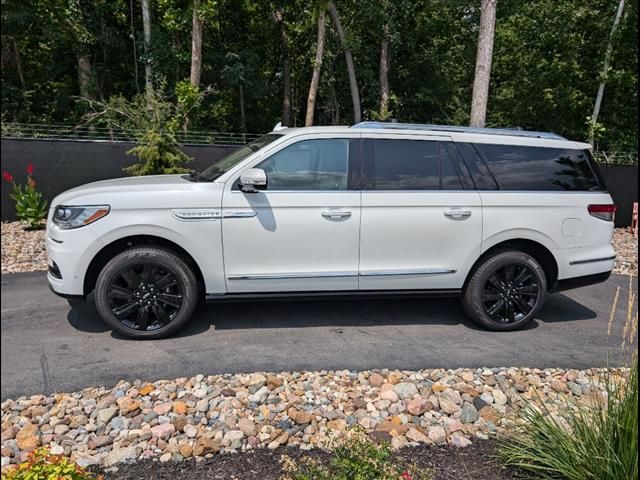 2024 Lincoln Navigator L Reserve