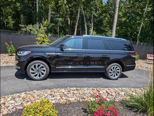 2024 Lincoln Navigator L Reserve