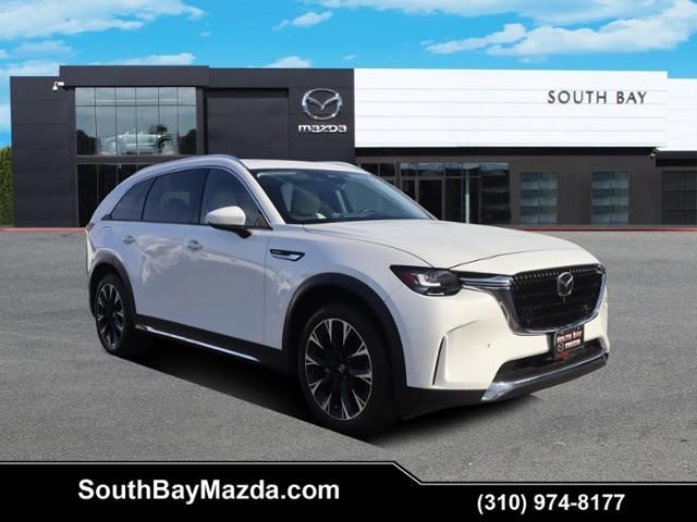 2024 Mazda CX-90 PHEV Premium Plus