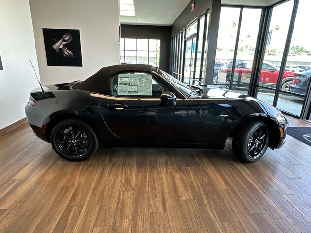 2024 Mazda MX-5 Miata Sport