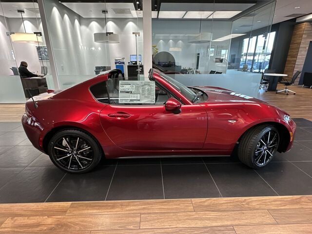 2024 Mazda MX-5 Miata RF Grand Touring