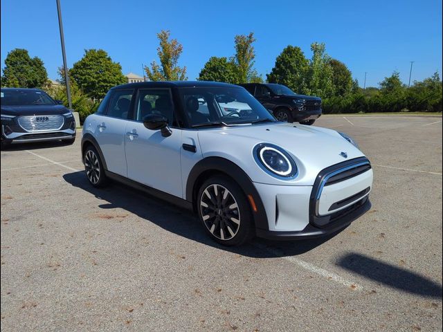 2024 MINI Cooper Hardtop Base