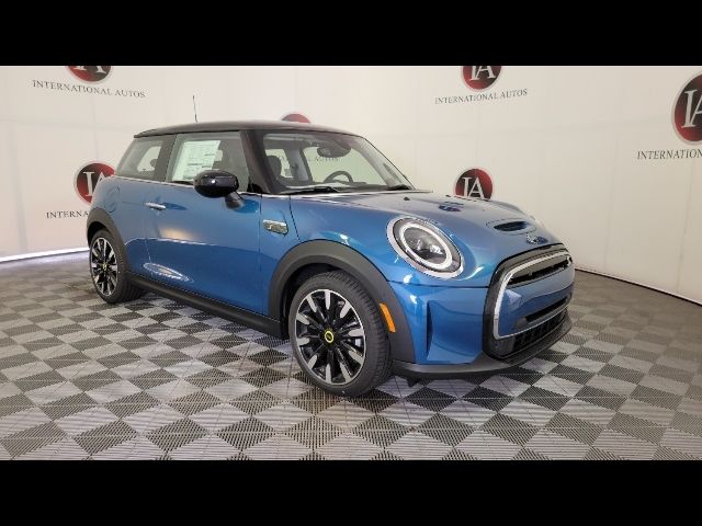 2024 MINI Cooper Hardtop SE