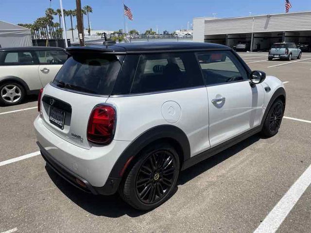 2024 MINI Cooper Hardtop SE