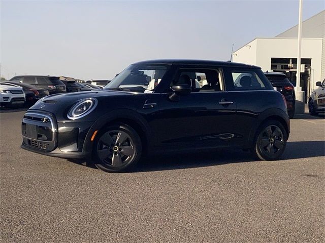 2024 MINI Cooper Hardtop SE