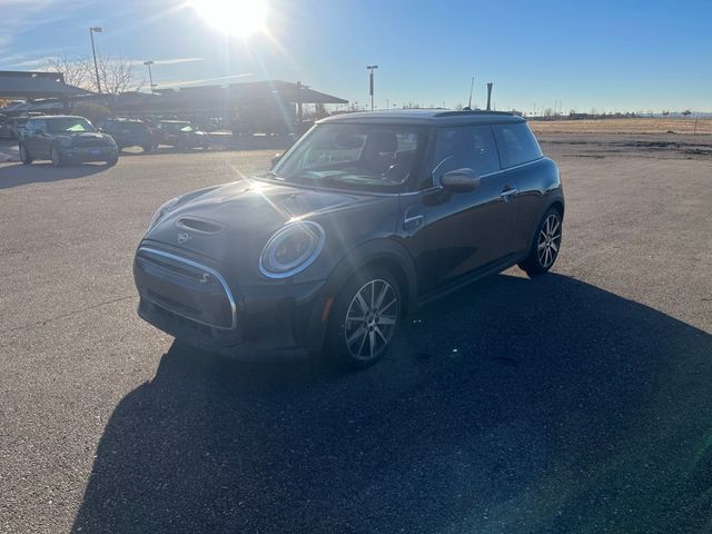 2024 MINI Cooper Hardtop SE