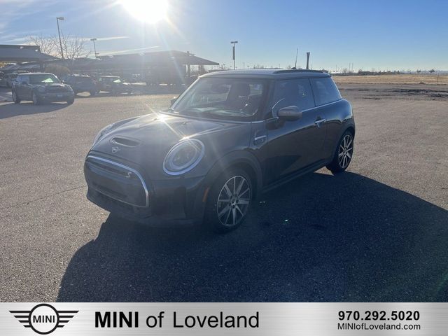 2024 MINI Cooper Hardtop SE