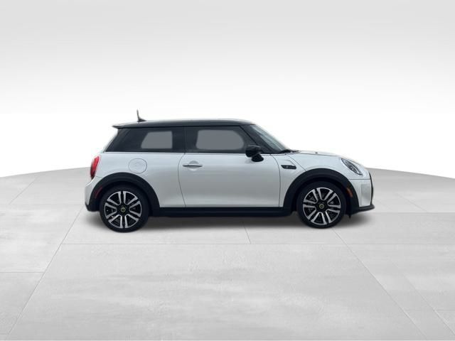 2024 MINI Cooper Hardtop SE