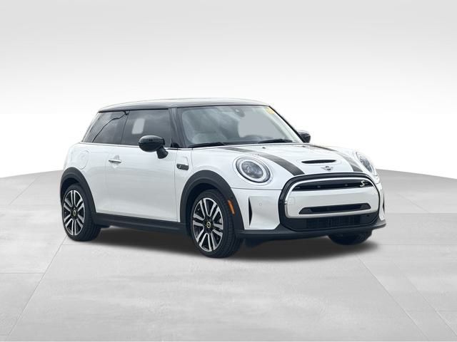 2024 MINI Cooper Hardtop SE