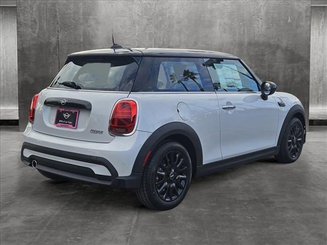 2024 MINI Cooper Hardtop Base