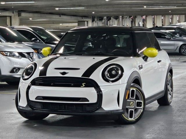 2024 MINI Cooper Hardtop SE