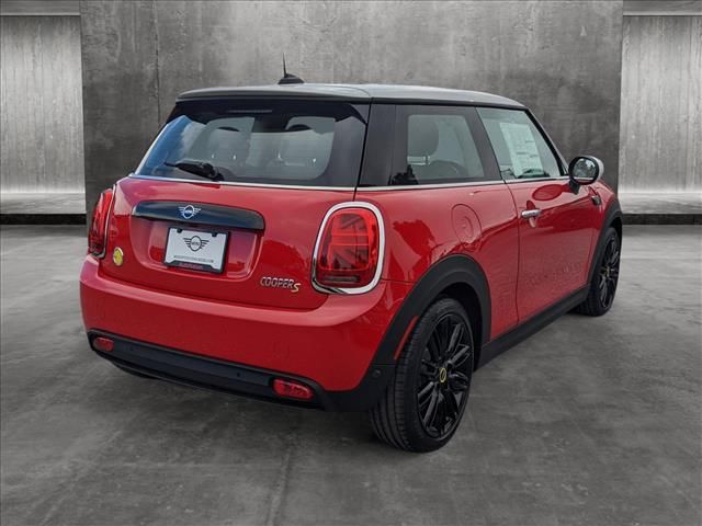 2024 MINI Cooper Hardtop SE