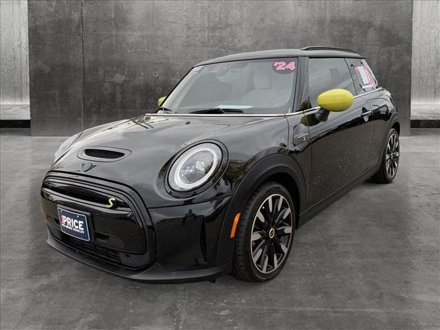 2024 MINI Cooper Hardtop SE