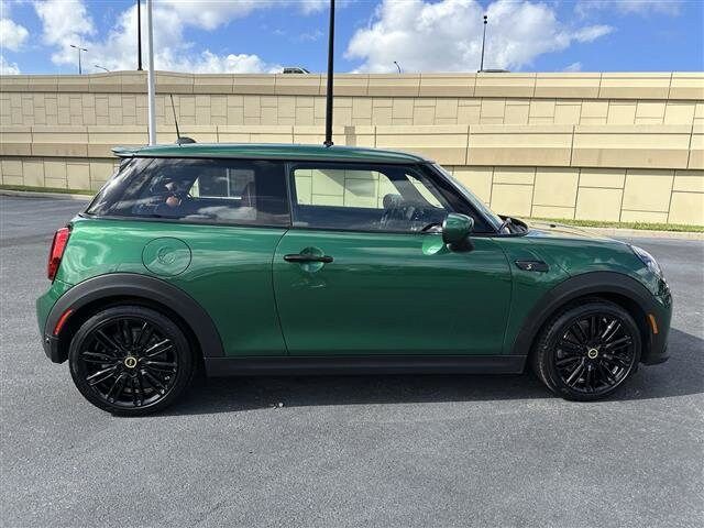 2024 MINI Cooper Hardtop SE