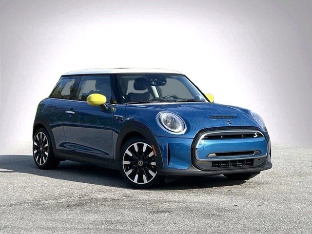 2024 MINI Cooper Hardtop SE