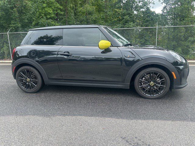 2024 MINI Cooper Hardtop SE