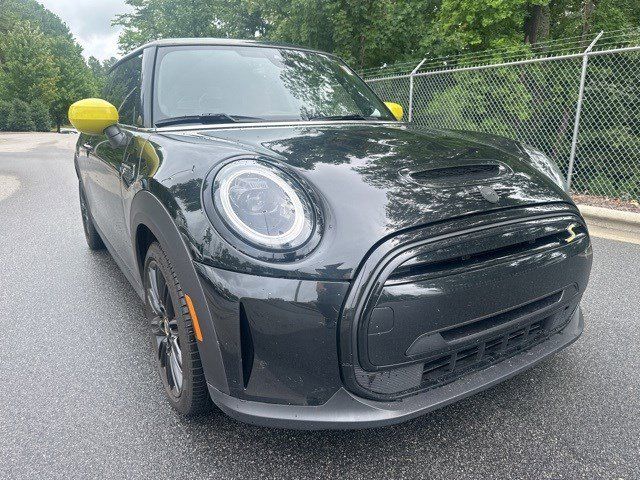 2024 MINI Cooper Hardtop SE